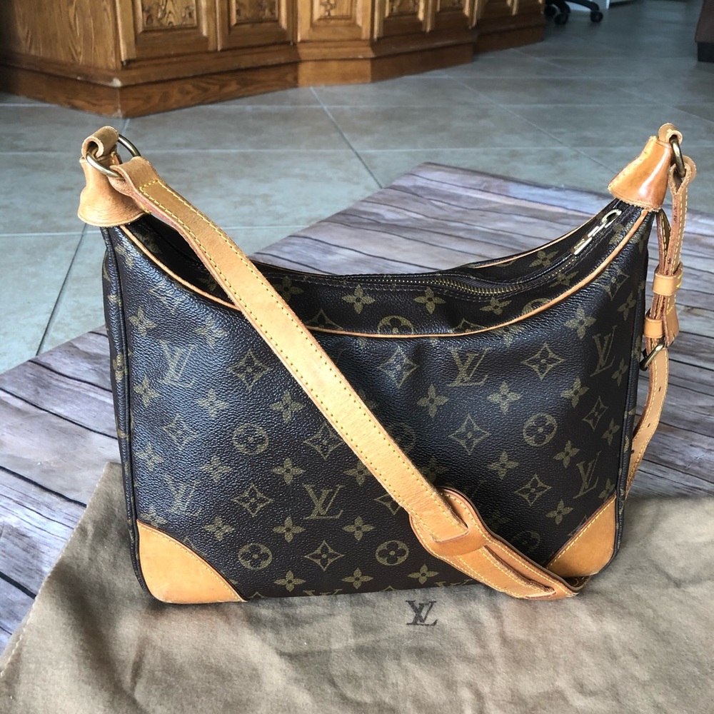 PRICE FIRM🌹Louis Vuitton Boulogne 30 shoulder bag